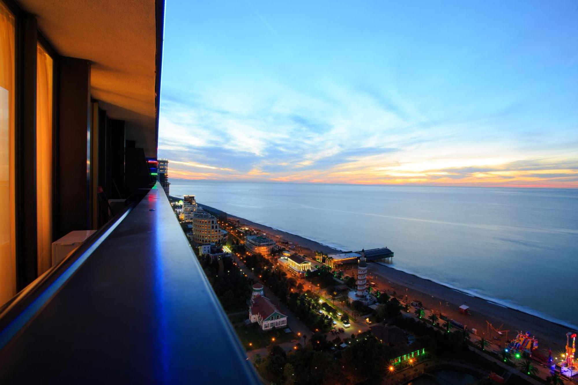 Orbi City Sea View バトゥーミ エクステリア 写真